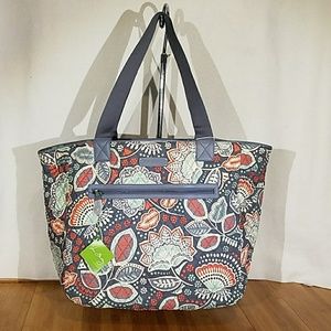 NET Vera Bradley Reversible Tote Nomadic Floral